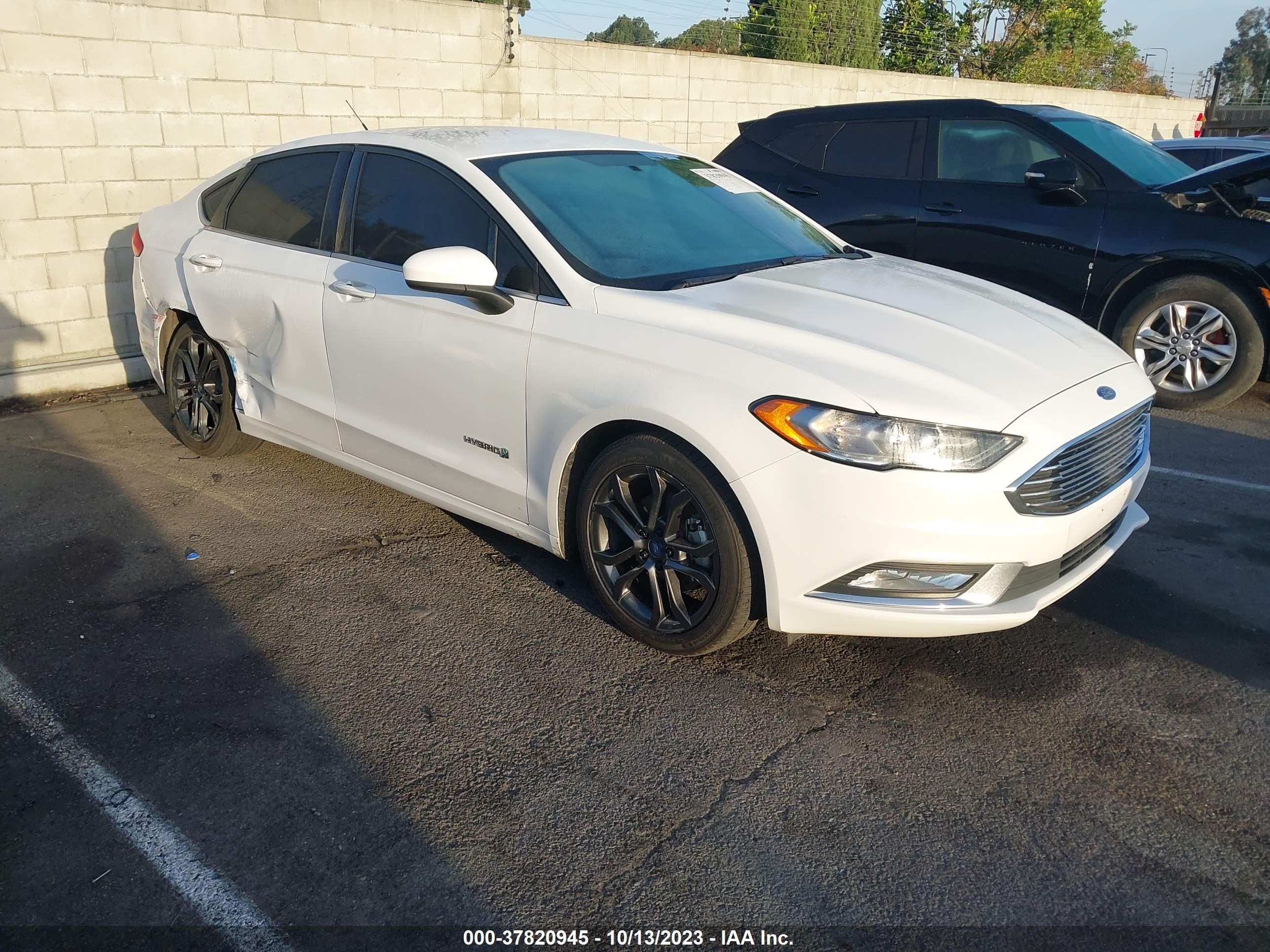 Photo 0 VIN: 3FA6P0LU1JR143292 - FORD FUSION 