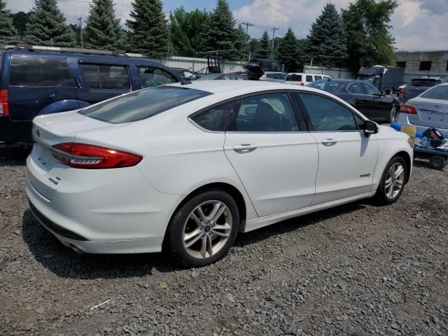 Photo 2 VIN: 3FA6P0LU1JR155328 - FORD FUSION SE 