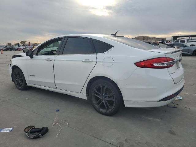 Photo 1 VIN: 3FA6P0LU1JR255817 - FORD FUSION SE 