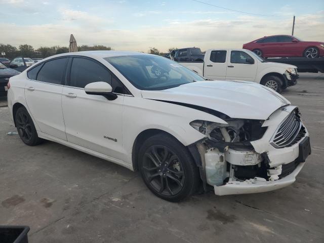 Photo 3 VIN: 3FA6P0LU1JR255817 - FORD FUSION SE 