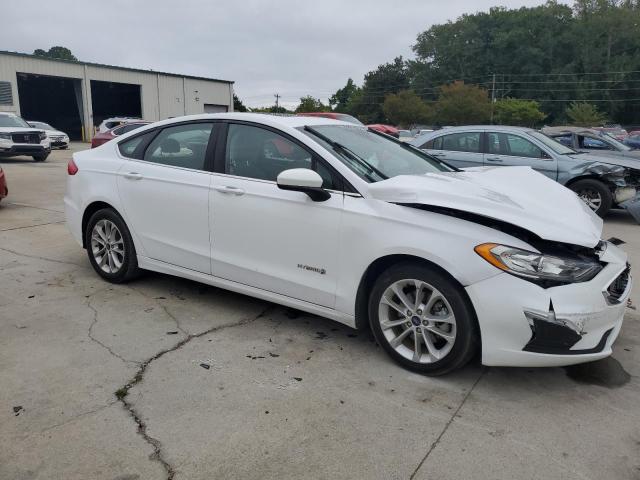 Photo 3 VIN: 3FA6P0LU1KR105062 - FORD FUSION SE 