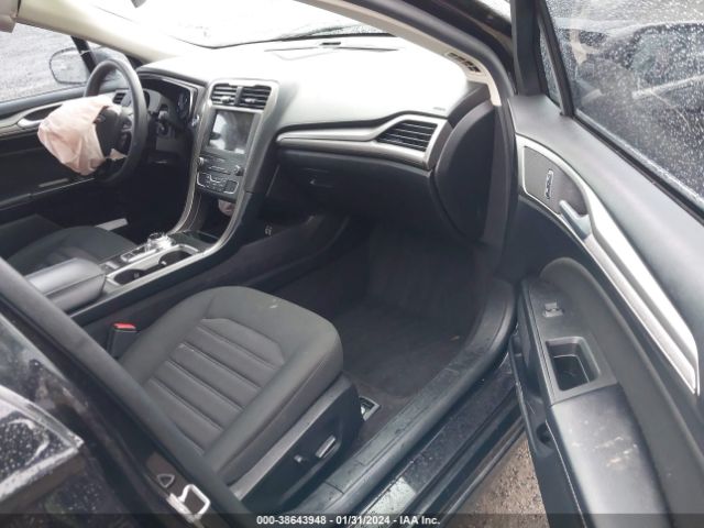 Photo 4 VIN: 3FA6P0LU1KR180666 - FORD FUSION HYBRID 