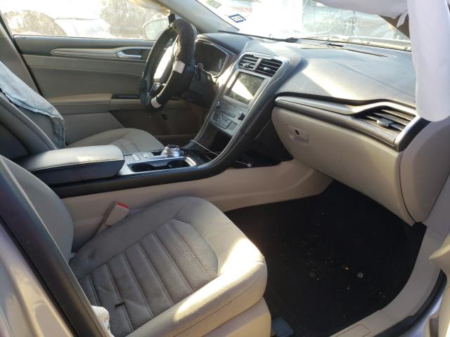 Photo 4 VIN: 3FA6P0LU1KR188024 - FORD FUSION SE 