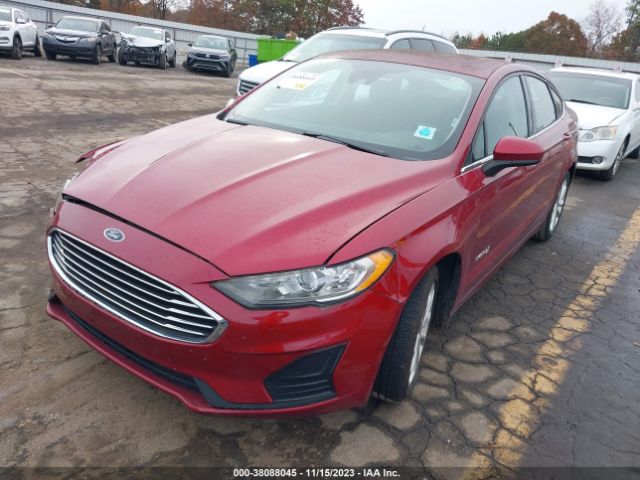 Photo 1 VIN: 3FA6P0LU1KR226707 - FORD FUSION 