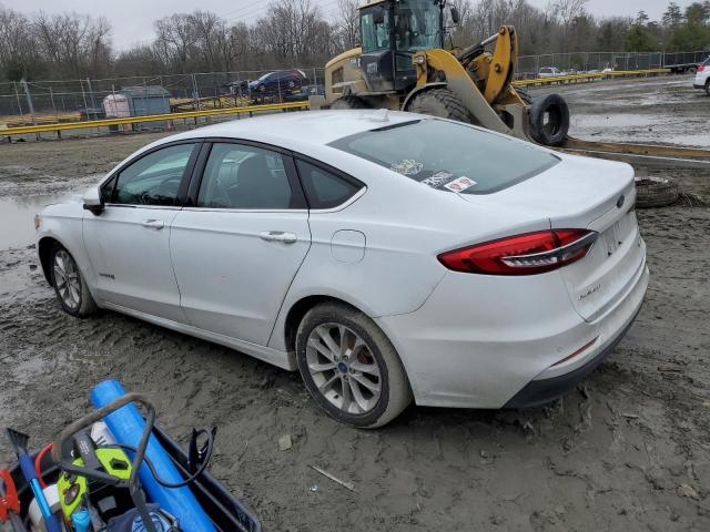 Photo 1 VIN: 3FA6P0LU1KR240946 - FORD FUSION 