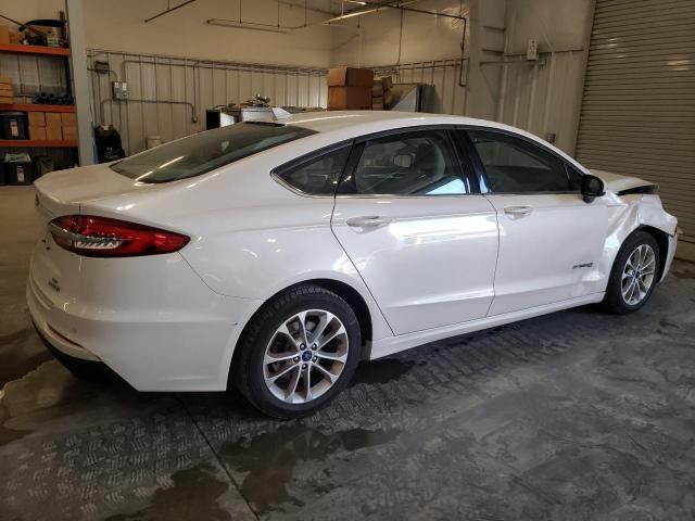 Photo 2 VIN: 3FA6P0LU1KR280184 - FORD FUSION SE 