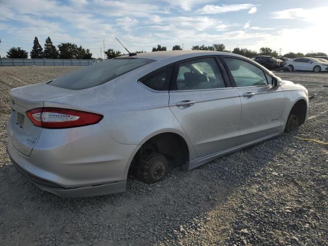 Photo 2 VIN: 3FA6P0LU2ER142562 - FORD FUSION 