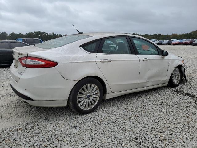 Photo 2 VIN: 3FA6P0LU2FR117503 - FORD FUSION SE 