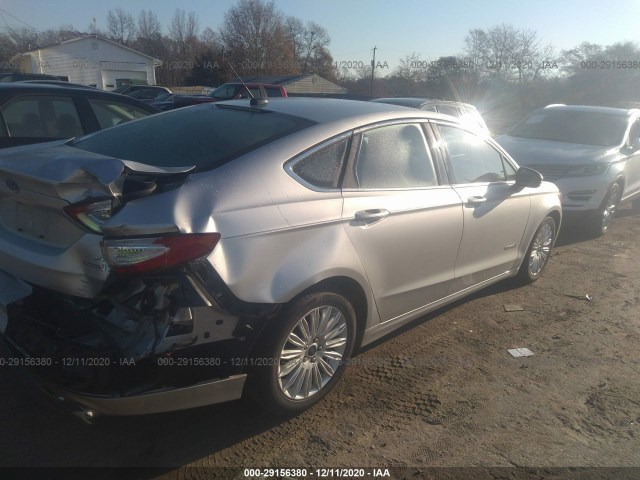 Photo 3 VIN: 3FA6P0LU2GR155363 - FORD FUSION 