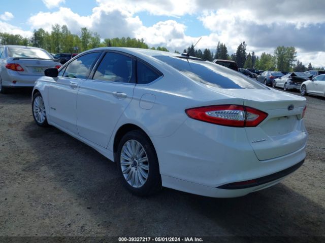 Photo 2 VIN: 3FA6P0LU2GR330551 - FORD FUSION HYBRID 