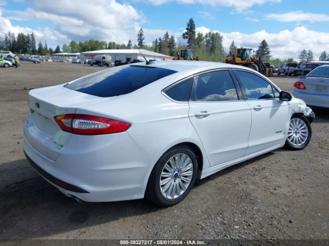 Photo 3 VIN: 3FA6P0LU2GR330551 - FORD FUSION HYBRID 