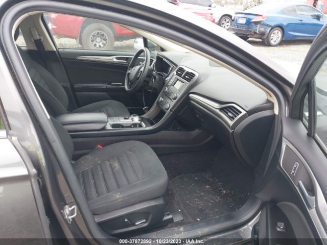 Photo 4 VIN: 3FA6P0LU2HR158488 - FORD FUSION 