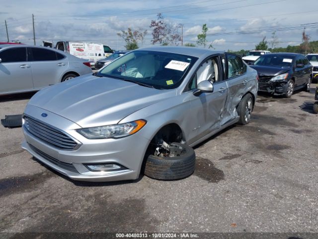 Photo 1 VIN: 3FA6P0LU2HR196075 - FORD FUSION 