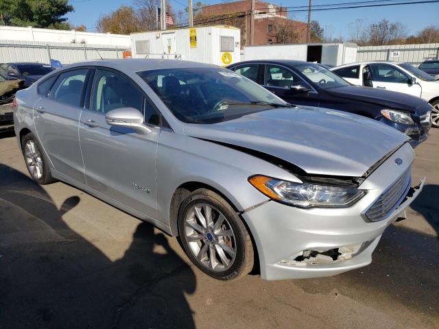 Photo 3 VIN: 3FA6P0LU2HR250877 - FORD FUSION SE 