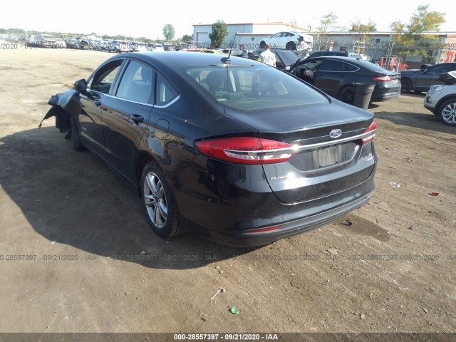 Photo 2 VIN: 3FA6P0LU2HR315646 - FORD FUSION 