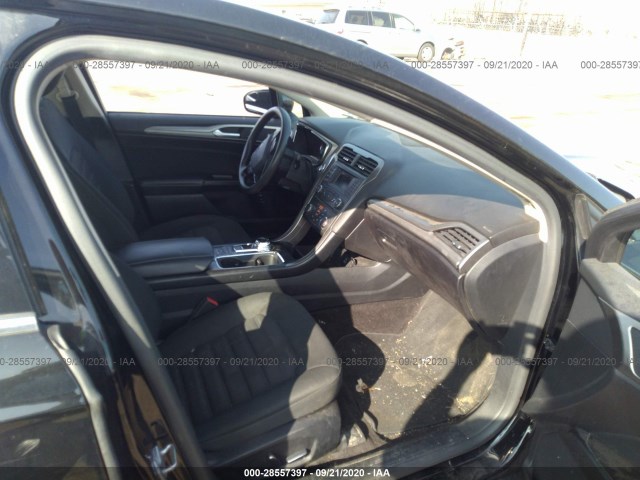 Photo 4 VIN: 3FA6P0LU2HR315646 - FORD FUSION 