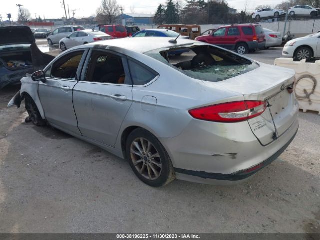 Photo 2 VIN: 3FA6P0LU2HR323391 - FORD FUSION HYBRID 