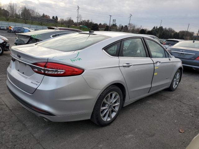 Photo 2 VIN: 3FA6P0LU2HR343981 - FORD FUSION SE 