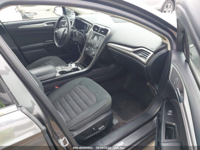 Photo 4 VIN: 3FA6P0LU2HR384854 - FORD FUSION 