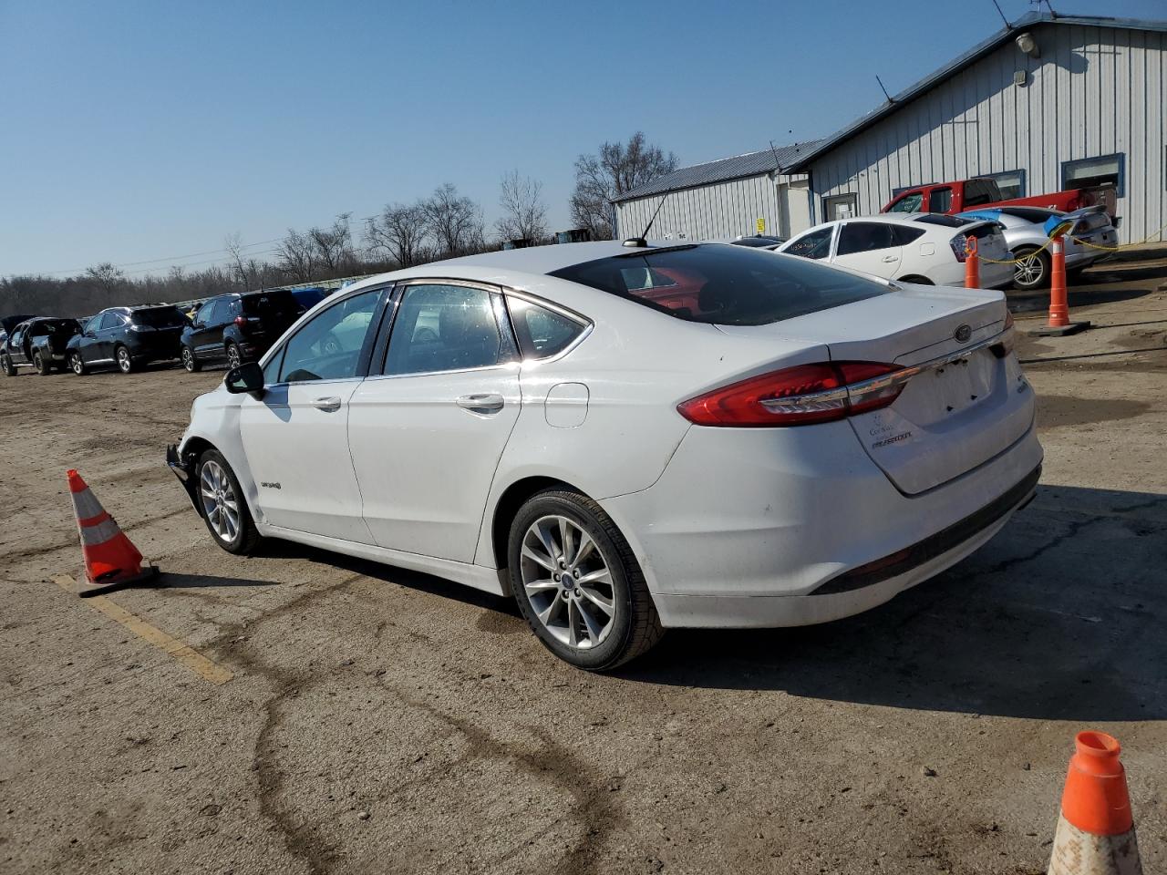 Photo 1 VIN: 3FA6P0LU2HR385423 - FORD FUSION 