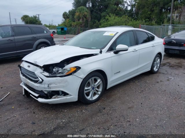 Photo 1 VIN: 3FA6P0LU2JR131443 - FORD FUSION 