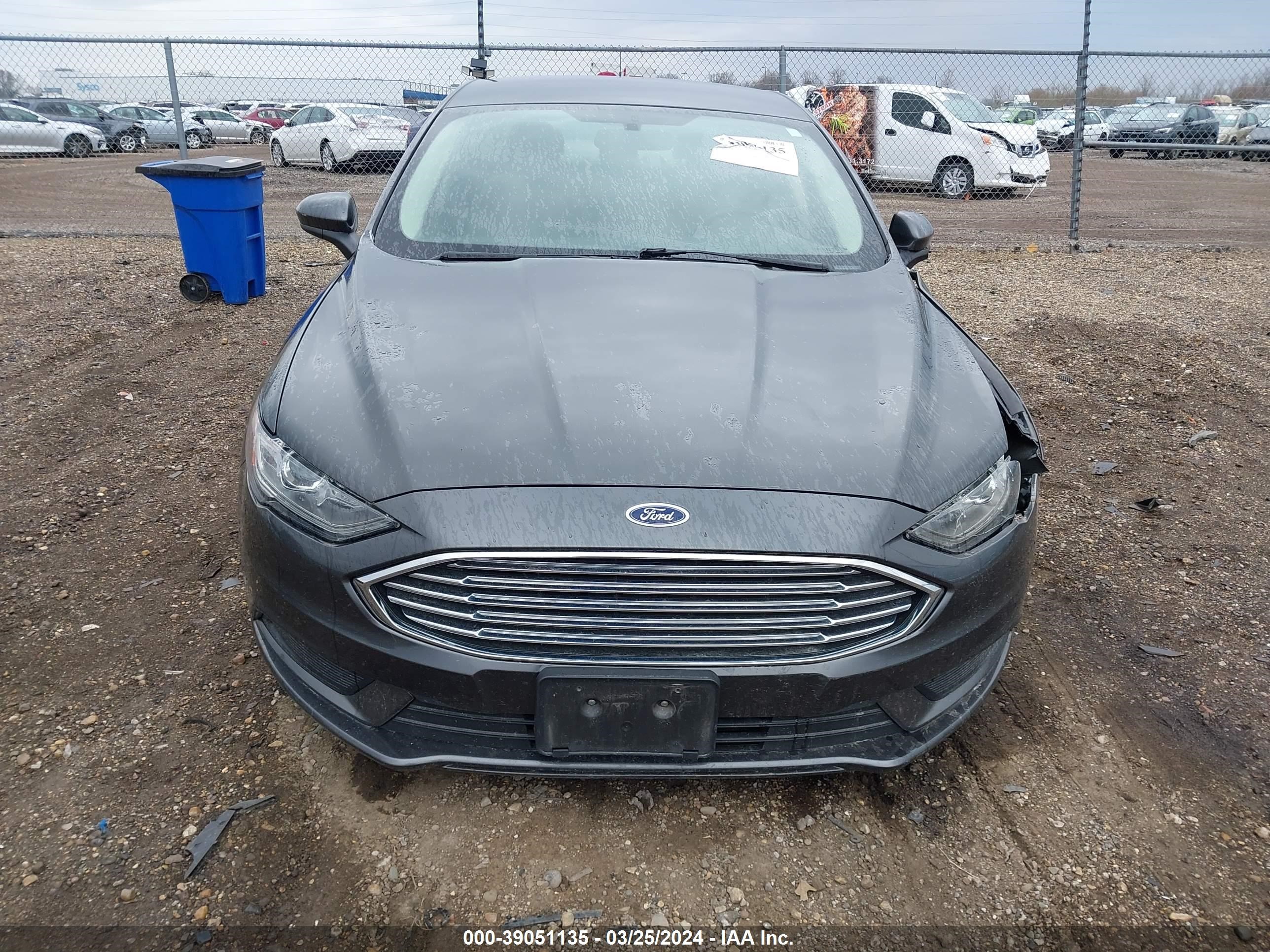 Photo 11 VIN: 3FA6P0LU2JR152647 - FORD FUSION 