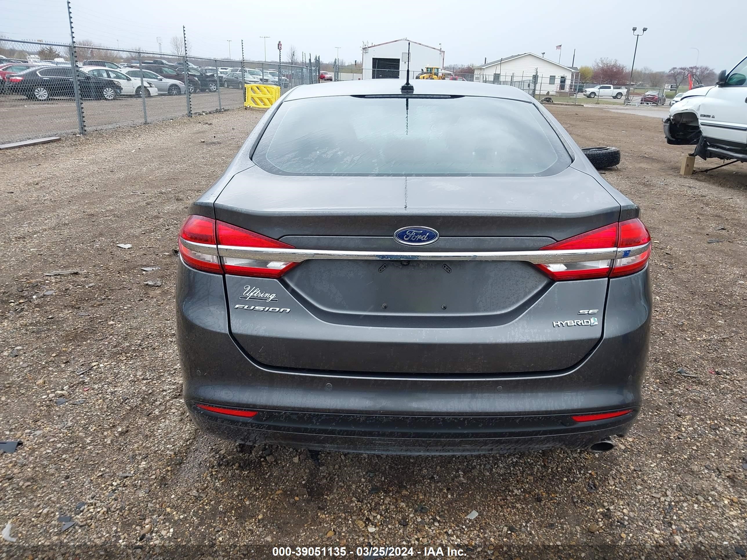 Photo 15 VIN: 3FA6P0LU2JR152647 - FORD FUSION 