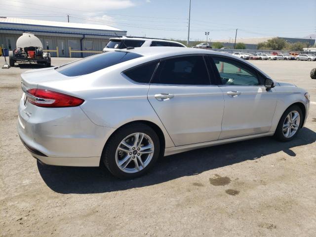 Photo 2 VIN: 3FA6P0LU2JR154527 - FORD FUSION SE 