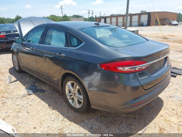 Photo 2 VIN: 3FA6P0LU2JR160070 - FORD FUSION 