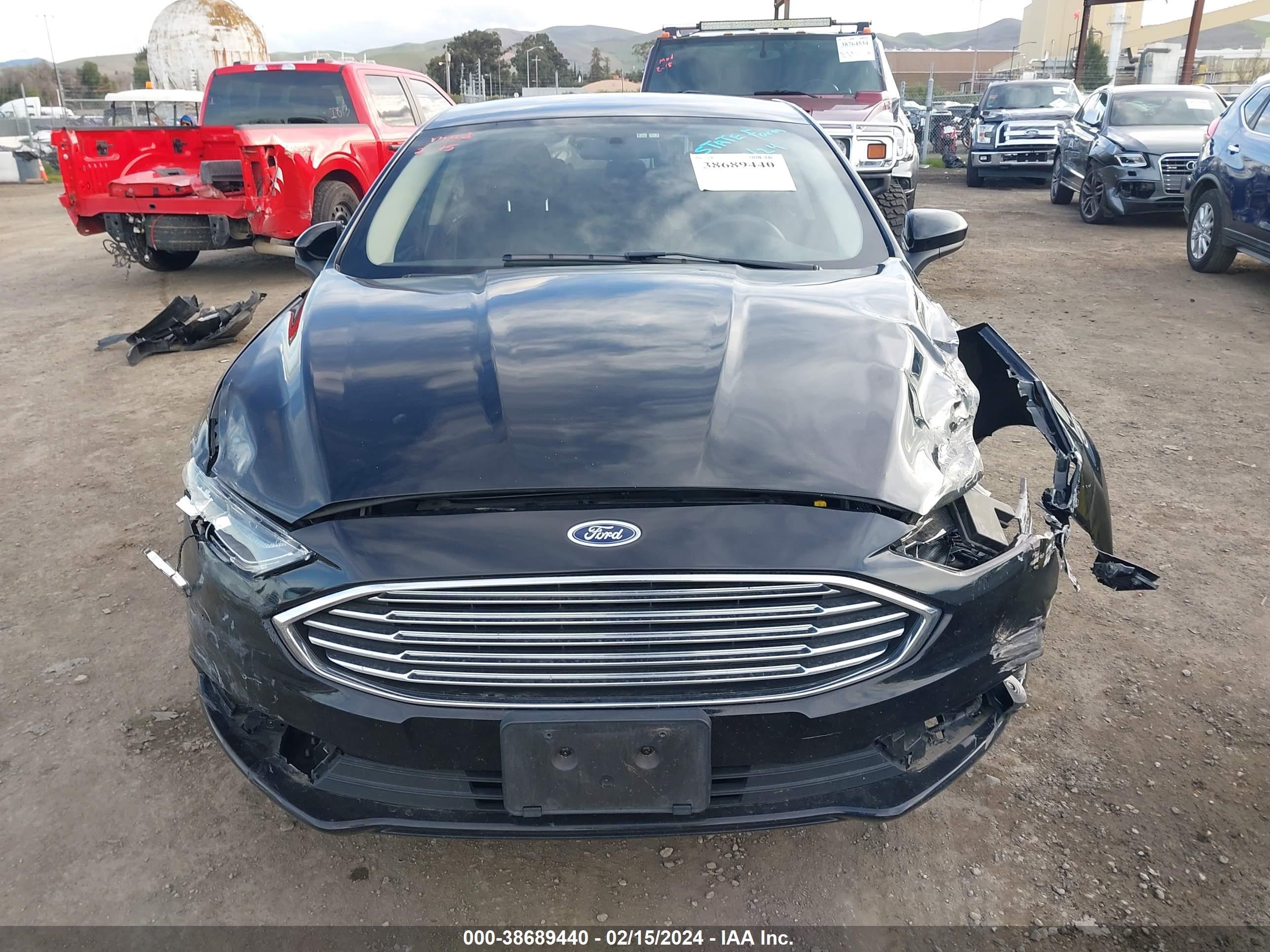 Photo 12 VIN: 3FA6P0LU2JR269080 - FORD FUSION 