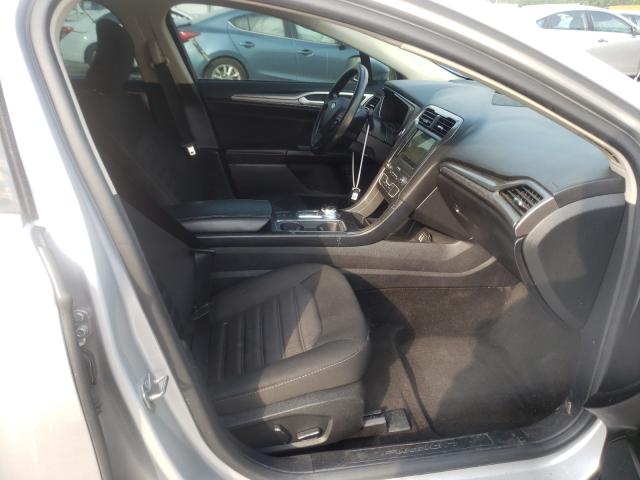 Photo 4 VIN: 3FA6P0LU2KR105488 - FORD FUSION SE 