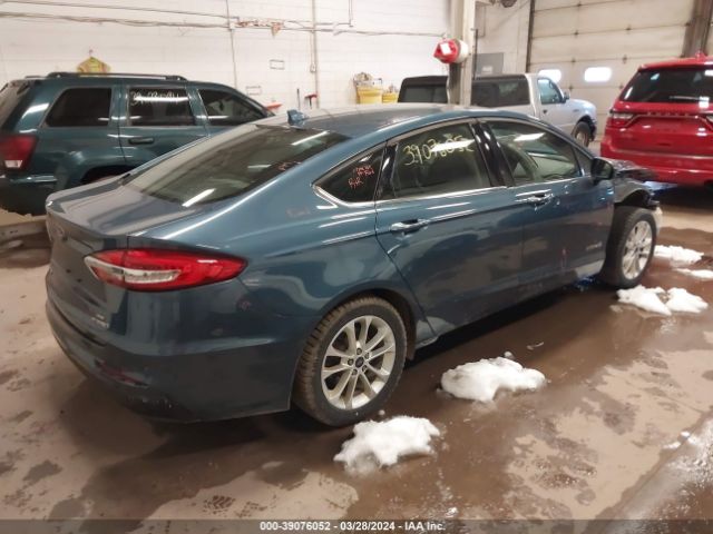 Photo 3 VIN: 3FA6P0LU2KR114465 - FORD FUSION HYBRID 