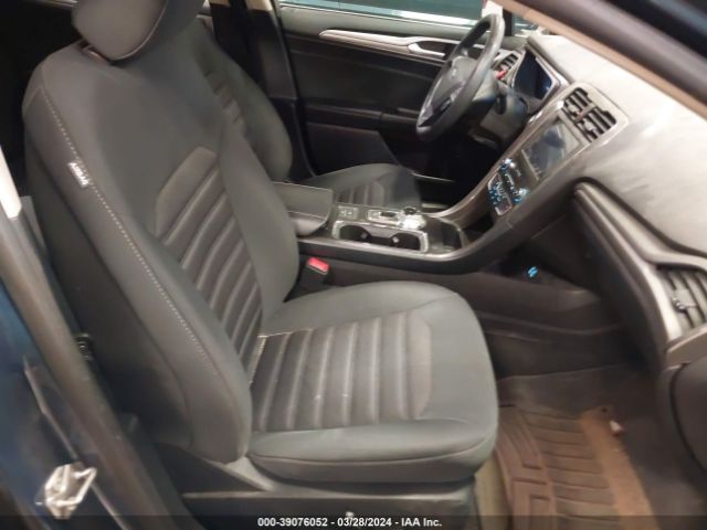 Photo 4 VIN: 3FA6P0LU2KR114465 - FORD FUSION HYBRID 