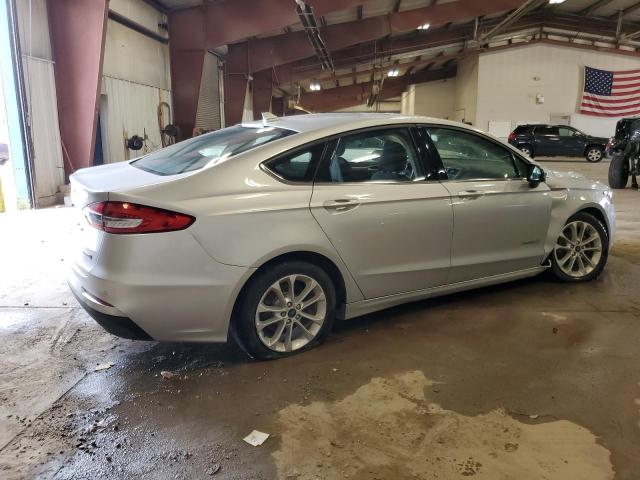 Photo 2 VIN: 3FA6P0LU2KR168445 - FORD FUSION SE 