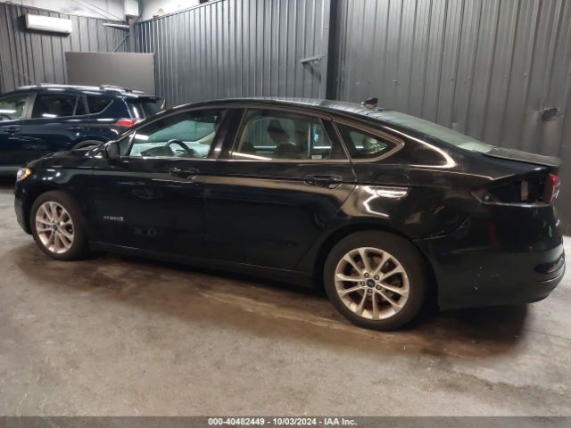 Photo 2 VIN: 3FA6P0LU2KR204103 - FORD FUSION 