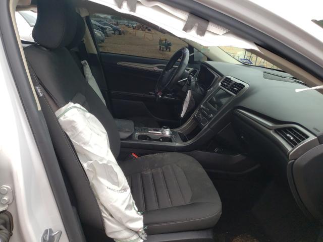 Photo 4 VIN: 3FA6P0LU2KR208698 - FORD FUSION SE 