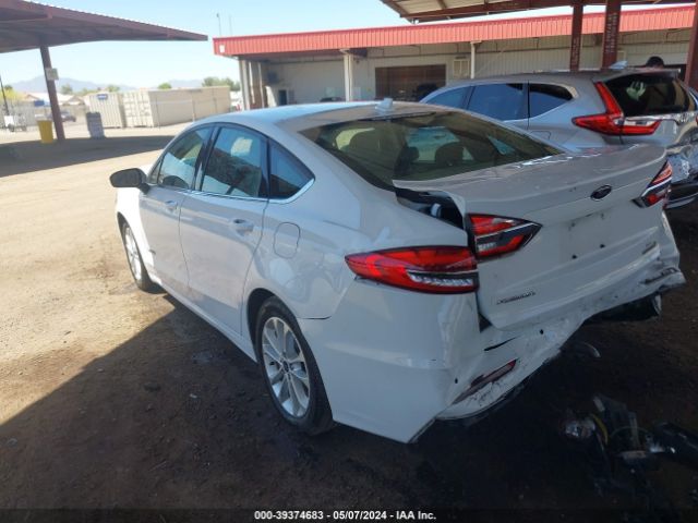 Photo 2 VIN: 3FA6P0LU2KR235822 - FORD FUSION HYBRID 