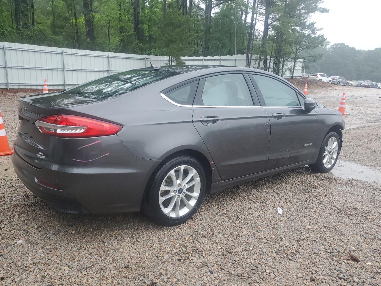 Photo 2 VIN: 3FA6P0LU2KR271770 - FORD FUSION 