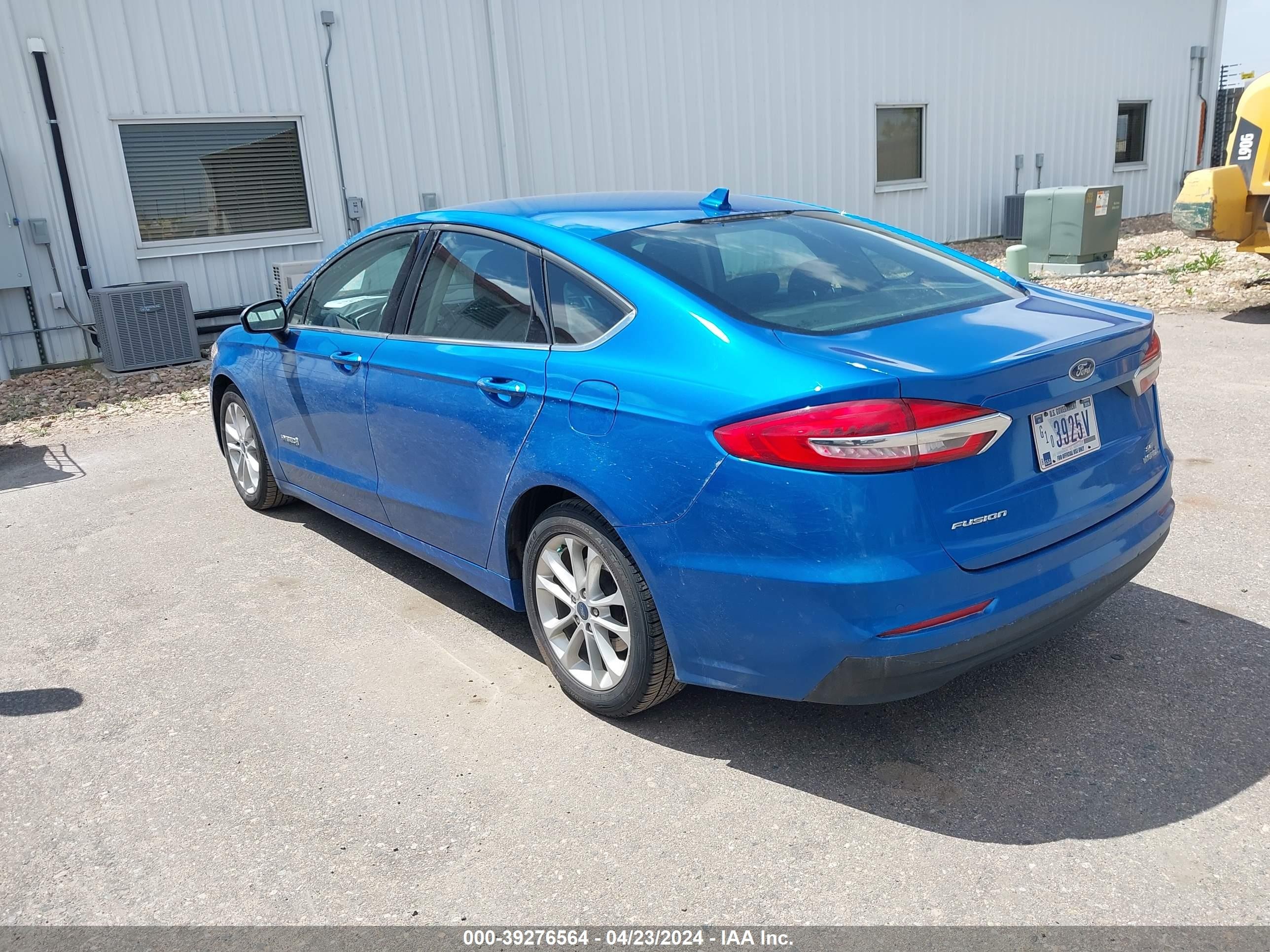 Photo 2 VIN: 3FA6P0LU2KR274605 - FORD FUSION 