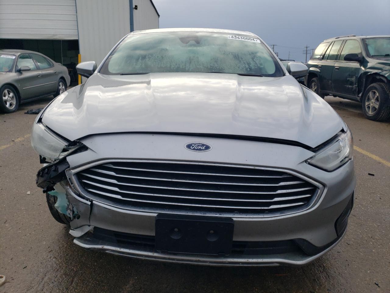 Photo 4 VIN: 3FA6P0LU2LR145183 - FORD FUSION 