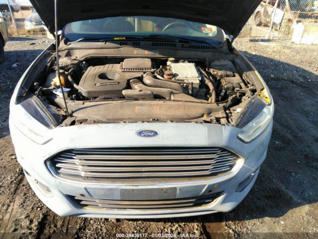 Photo 9 VIN: 3FA6P0LU3FR260668 - FORD FUSION HYBRID 