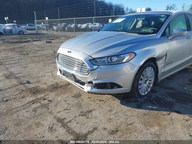 Photo 5 VIN: 3FA6P0LU3GR155243 - FORD FUSION HYBRID 