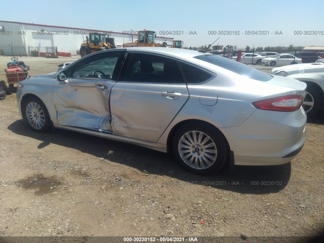 Photo 2 VIN: 3FA6P0LU3GR305643 - FORD FUSION 