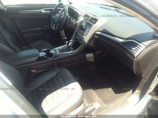 Photo 4 VIN: 3FA6P0LU3GR305643 - FORD FUSION 