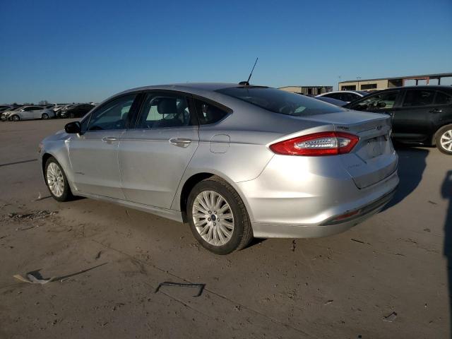 Photo 1 VIN: 3FA6P0LU3GR310812 - FORD FUSION SE 