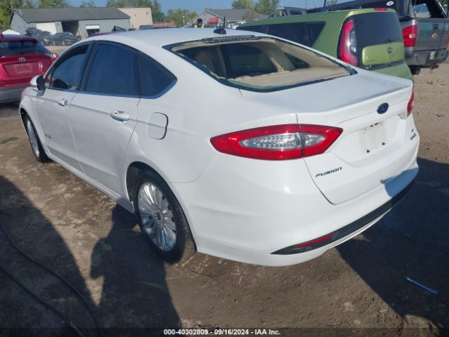 Photo 2 VIN: 3FA6P0LU3GR360061 - FORD FUSION 