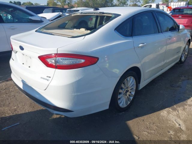 Photo 3 VIN: 3FA6P0LU3GR360061 - FORD FUSION 