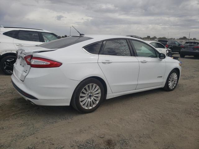 Photo 2 VIN: 3FA6P0LU3GR388605 - FORD FUSION SE 