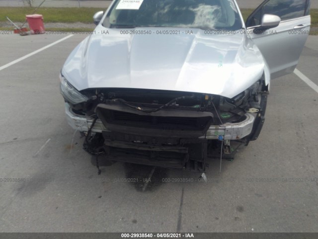 Photo 5 VIN: 3FA6P0LU3HR254999 - FORD FUSION 