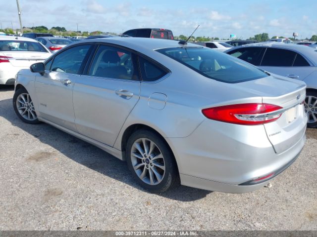 Photo 2 VIN: 3FA6P0LU3HR380666 - FORD FUSION 